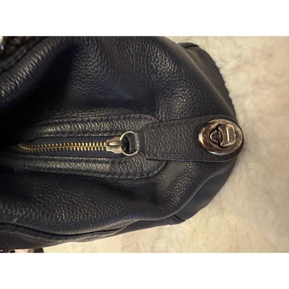 Coach Edie Chain Shoulder Bag Navy Pebbled Leather Turnlock Slouchy Tote - Picture 8 of 12